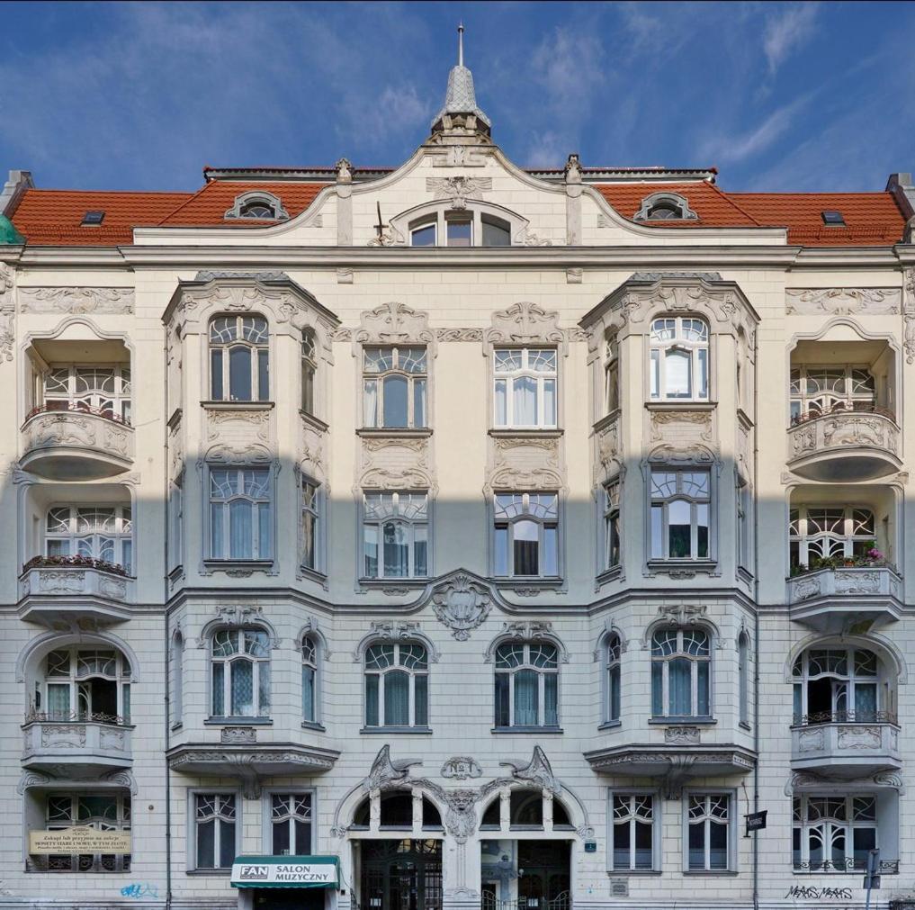 1904 Apartament